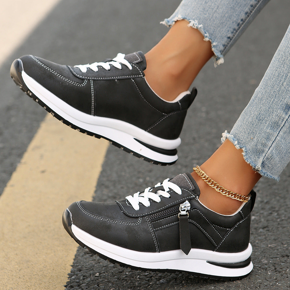 Chaussures à lacets de couleur unie